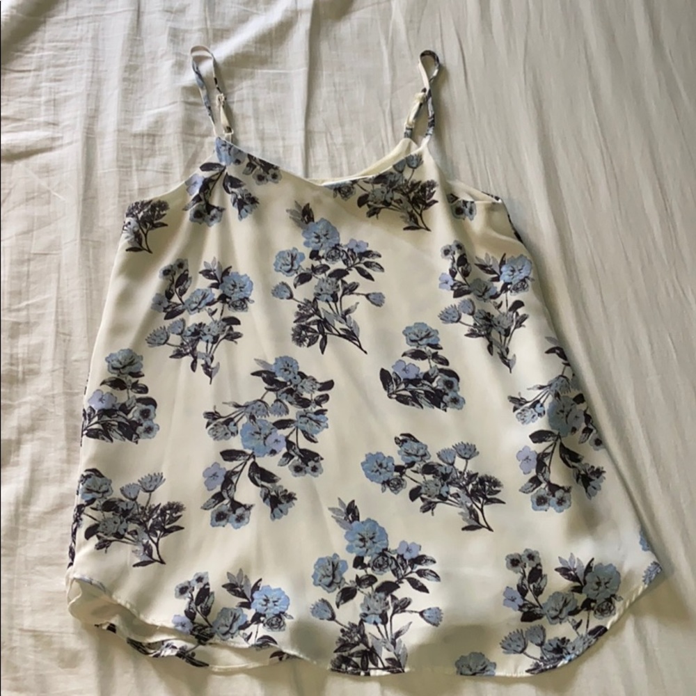 Cute White blue floral top